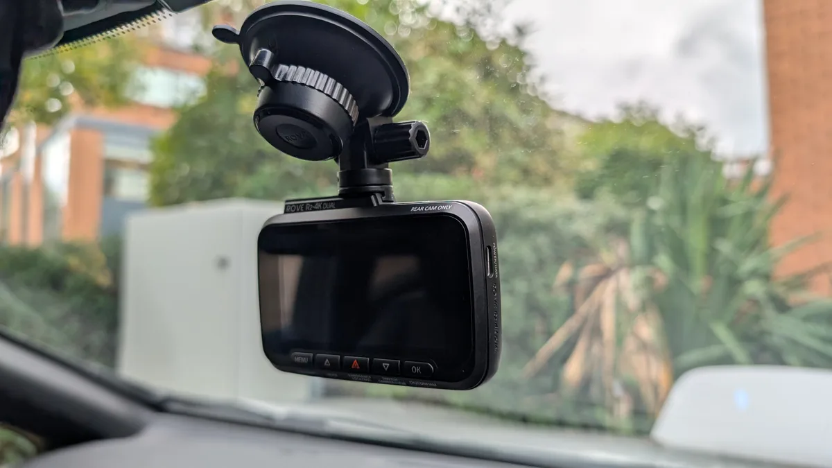 how to install rove r2-4k dual dash cam