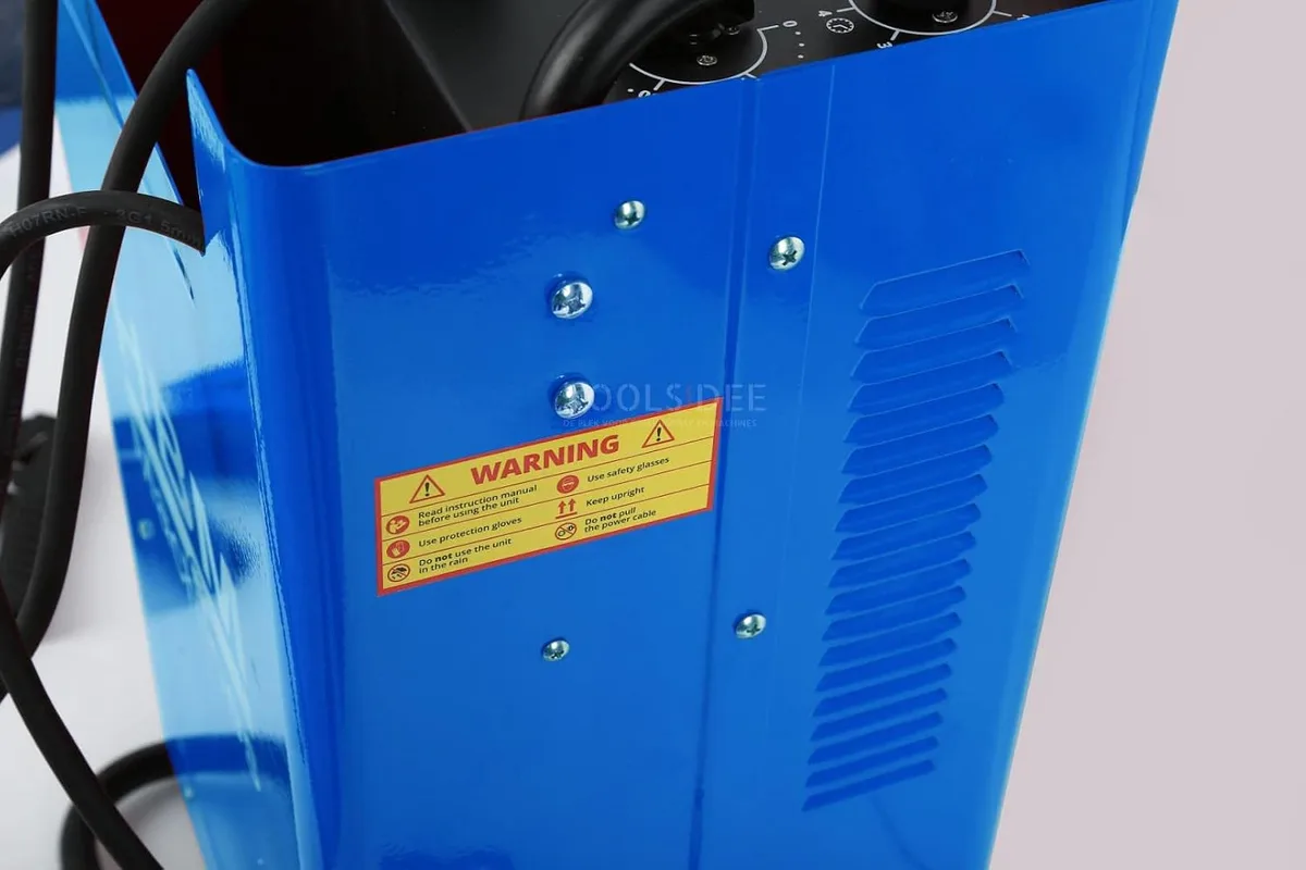 Reverse polarity and jump starter safety labels